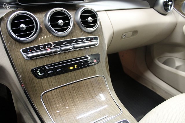 Mercedes-Benz C 20