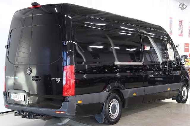 Mercedes-Benz Sprinter 5