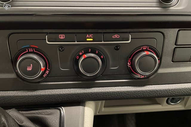 VOLKSWAGEN Transporter 19