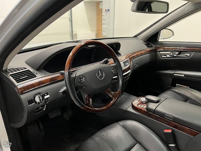 Mercedes-Benz S 7