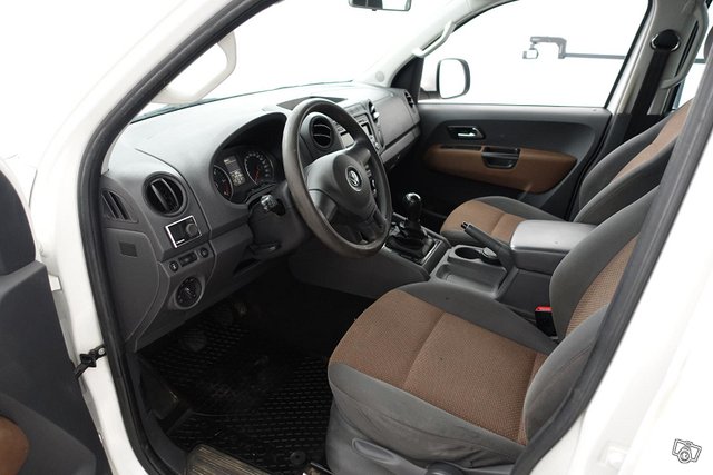 Volkswagen Amarok 7
