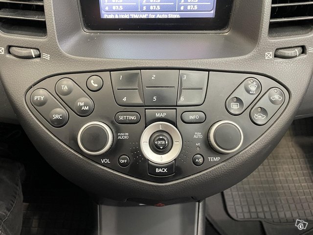Nissan Primera 17