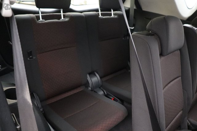 Toyota Verso 22