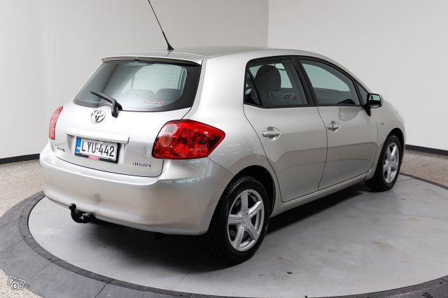 Toyota AURIS 5
