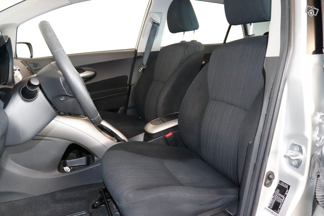 Toyota AURIS 10
