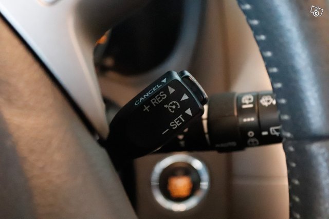 Toyota AURIS 16