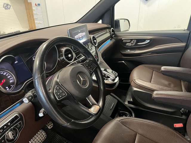 Mercedes-Benz V 6