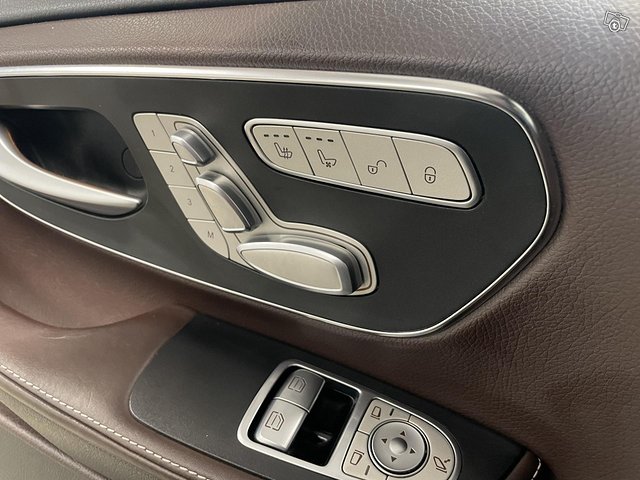 Mercedes-Benz V 17