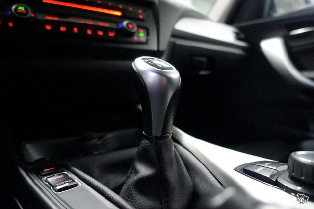 BMW 120 19