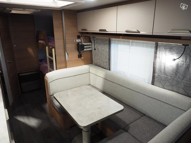 Knaus Sport 9