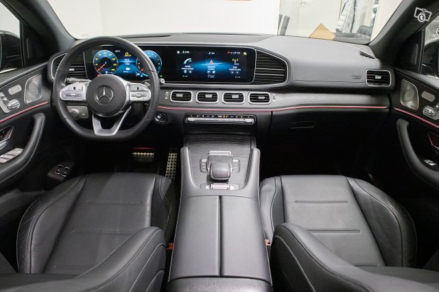 Mercedes-Benz GLE 10