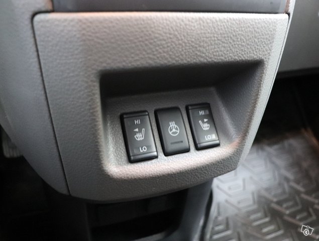 Nissan E-NV200 18