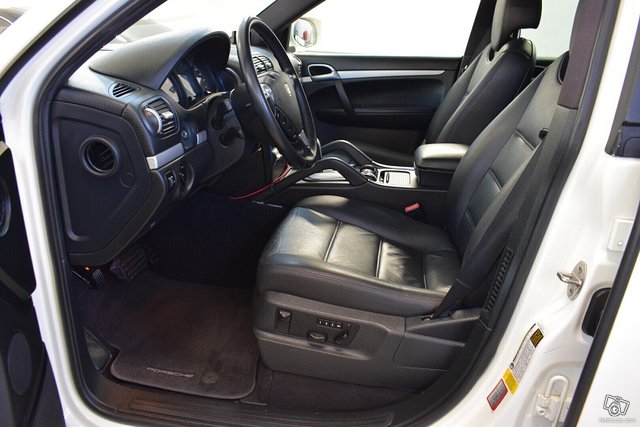 Porsche Cayenne 15