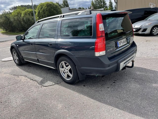 Volvo XC70 2