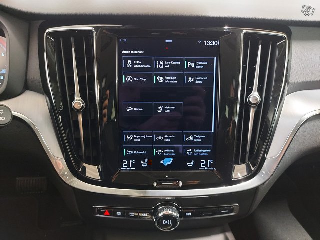 VOLVO V60 14