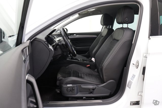 Volkswagen Passat 11