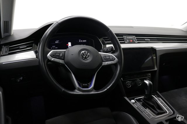 Volkswagen Passat 12