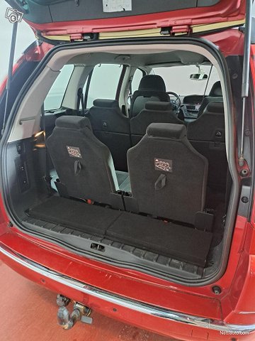 Citroen Grand C4 Picasso 16