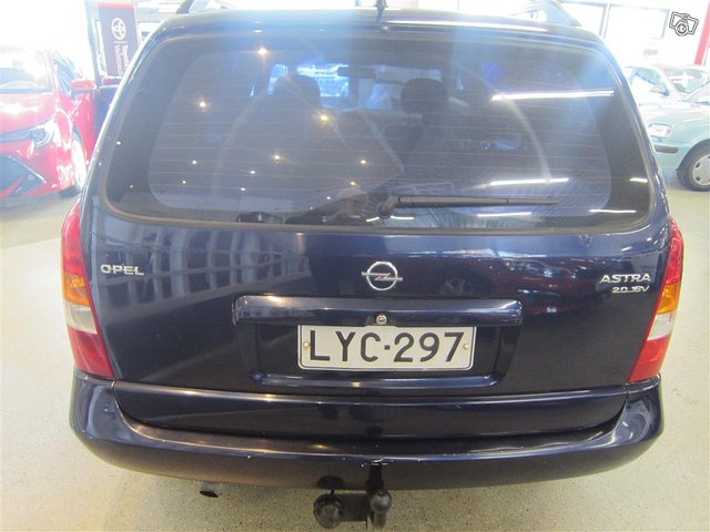 Opel Astra 4