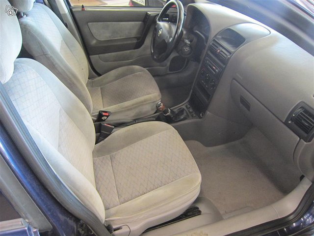 Opel Astra 18