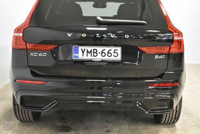 Volvo XC60 4