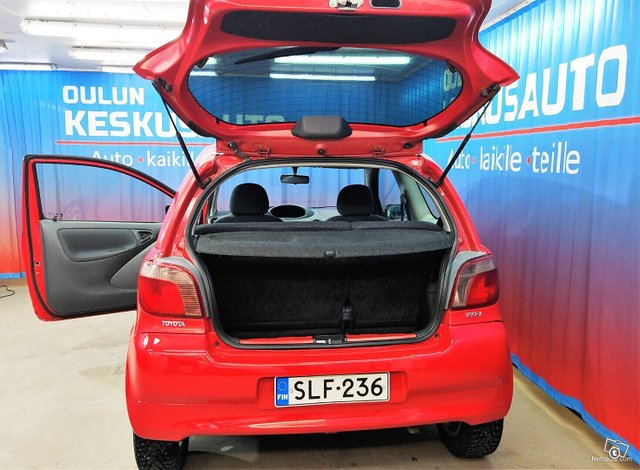 Toyota Yaris 9