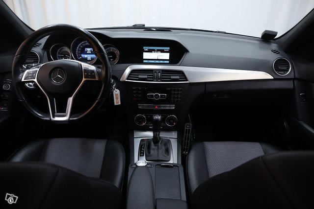 Mercedes-Benz C 14