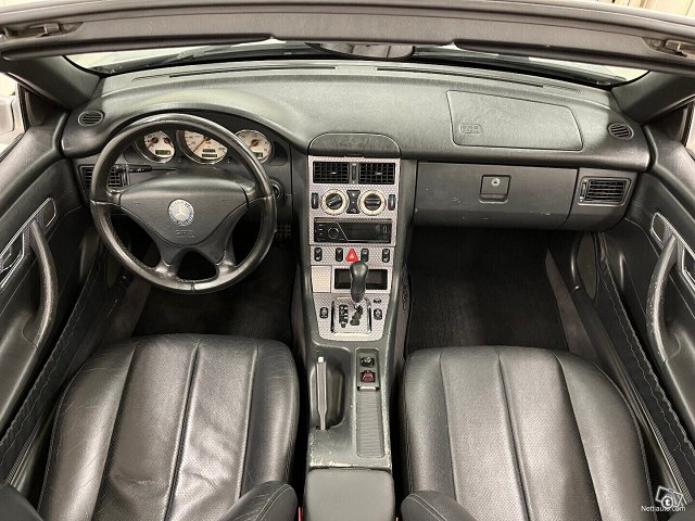 Mercedes-Benz SLK 10