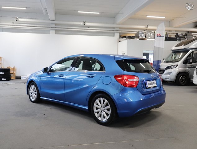 Mercedes-Benz A 4