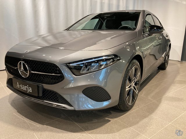 Mercedes-Benz A 2