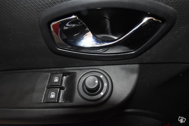 Renault Clio 17