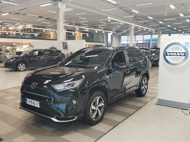 TOYOTA RAV4 Plug-in