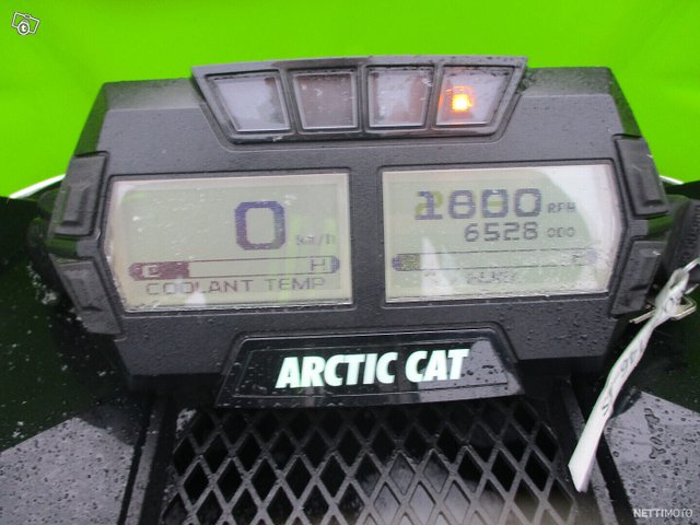 Arctic Cat ZR 9