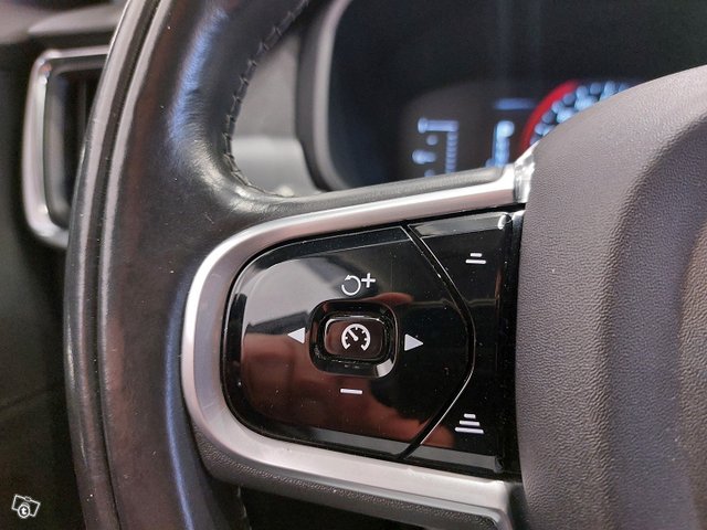 Volvo V90 10