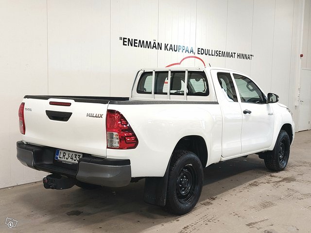 Toyota Hilux 3