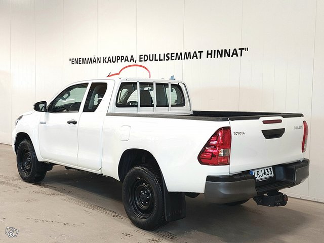Toyota Hilux 4