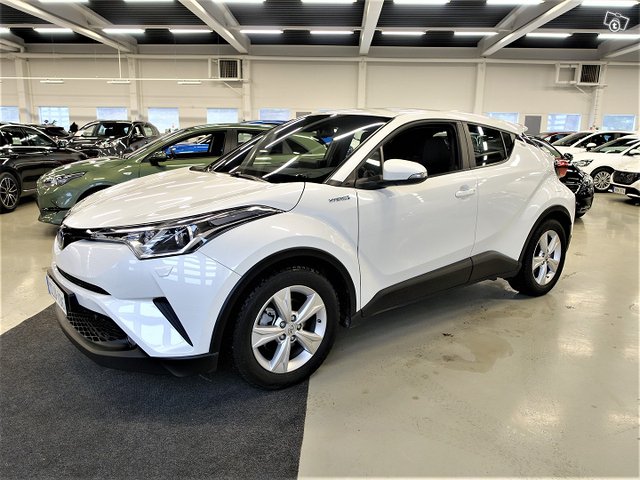 TOYOTA C-HR, kuva 1