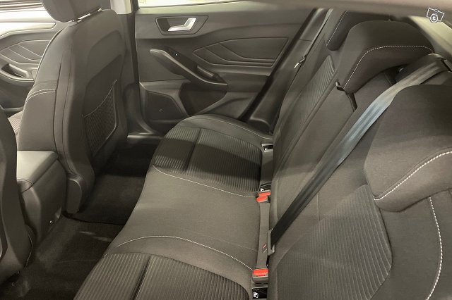 Ford Focus 9