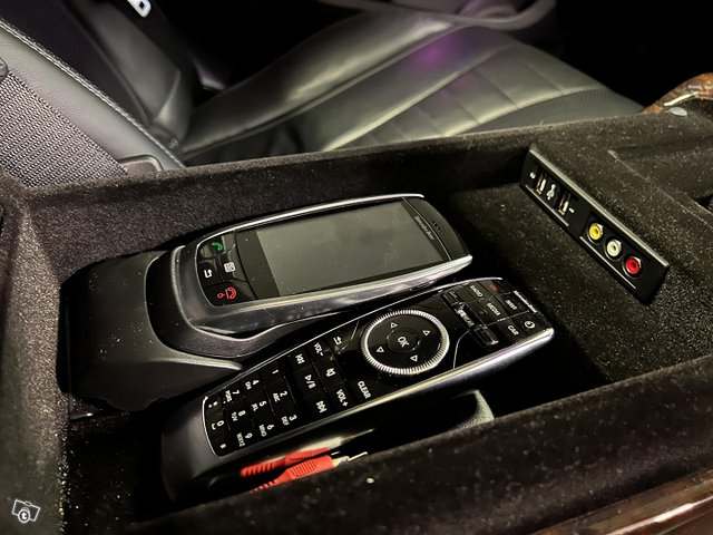 Mercedes-Benz S 19