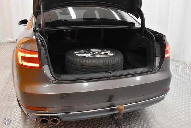 Audi A4 9