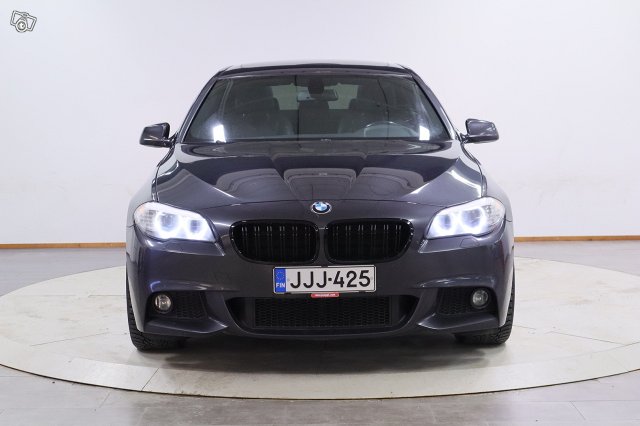 BMW 530 2