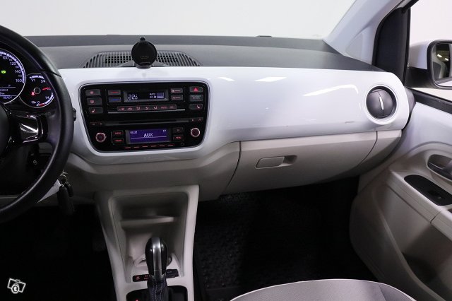 Volkswagen UP 19