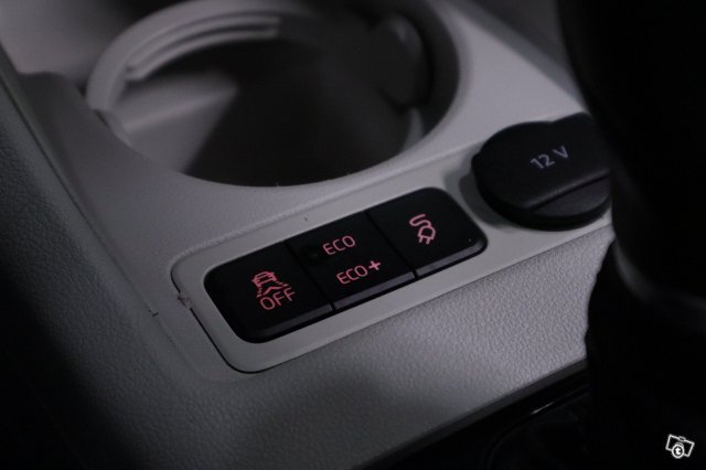 Volkswagen UP 21