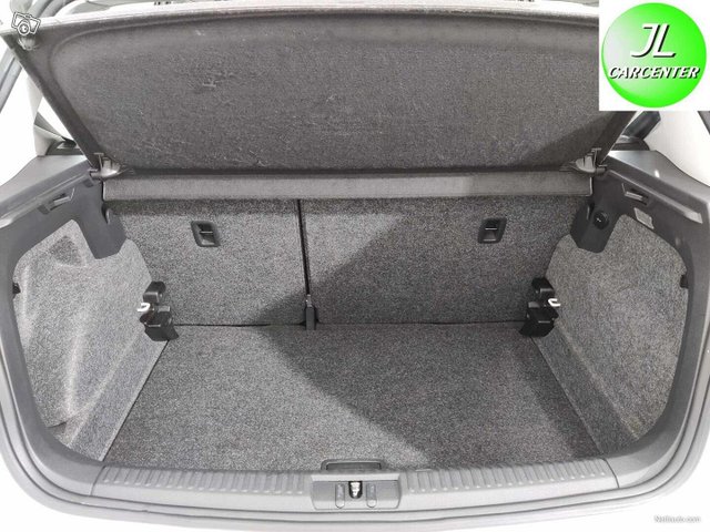 Volkswagen Polo 13