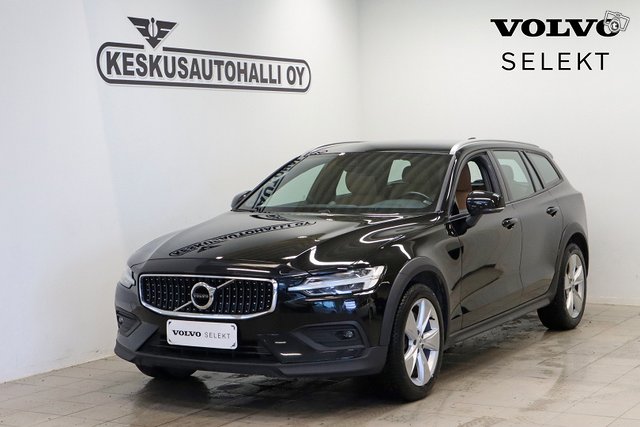 Volvo V60 Cross Country 1