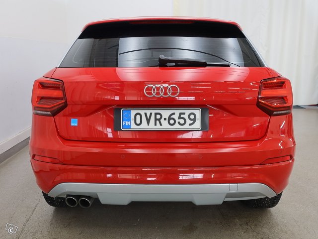 Audi Q2 4