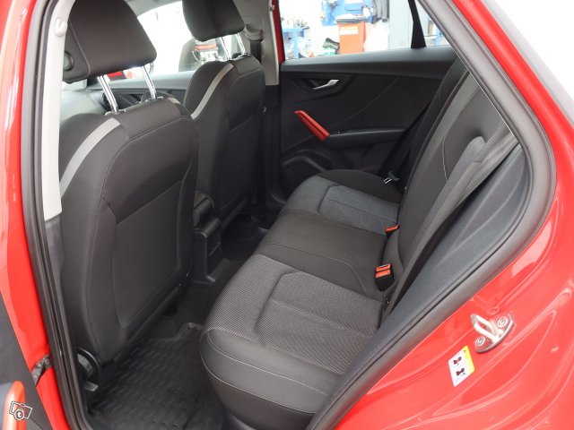 Audi Q2 7