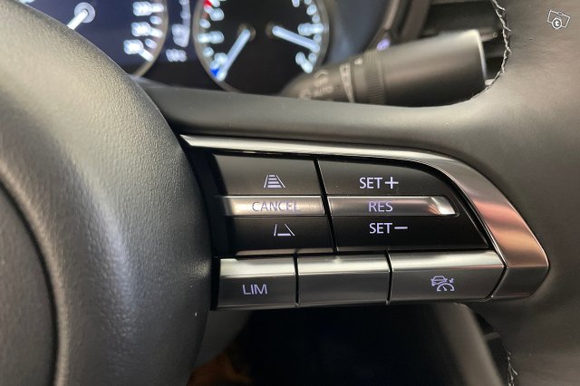 Mazda Mazda3 17