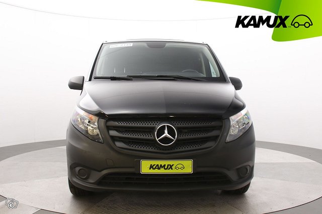 Mercedes-Benz Vito 9