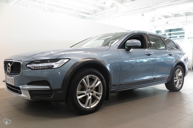 VOLVO V90 Cross Country